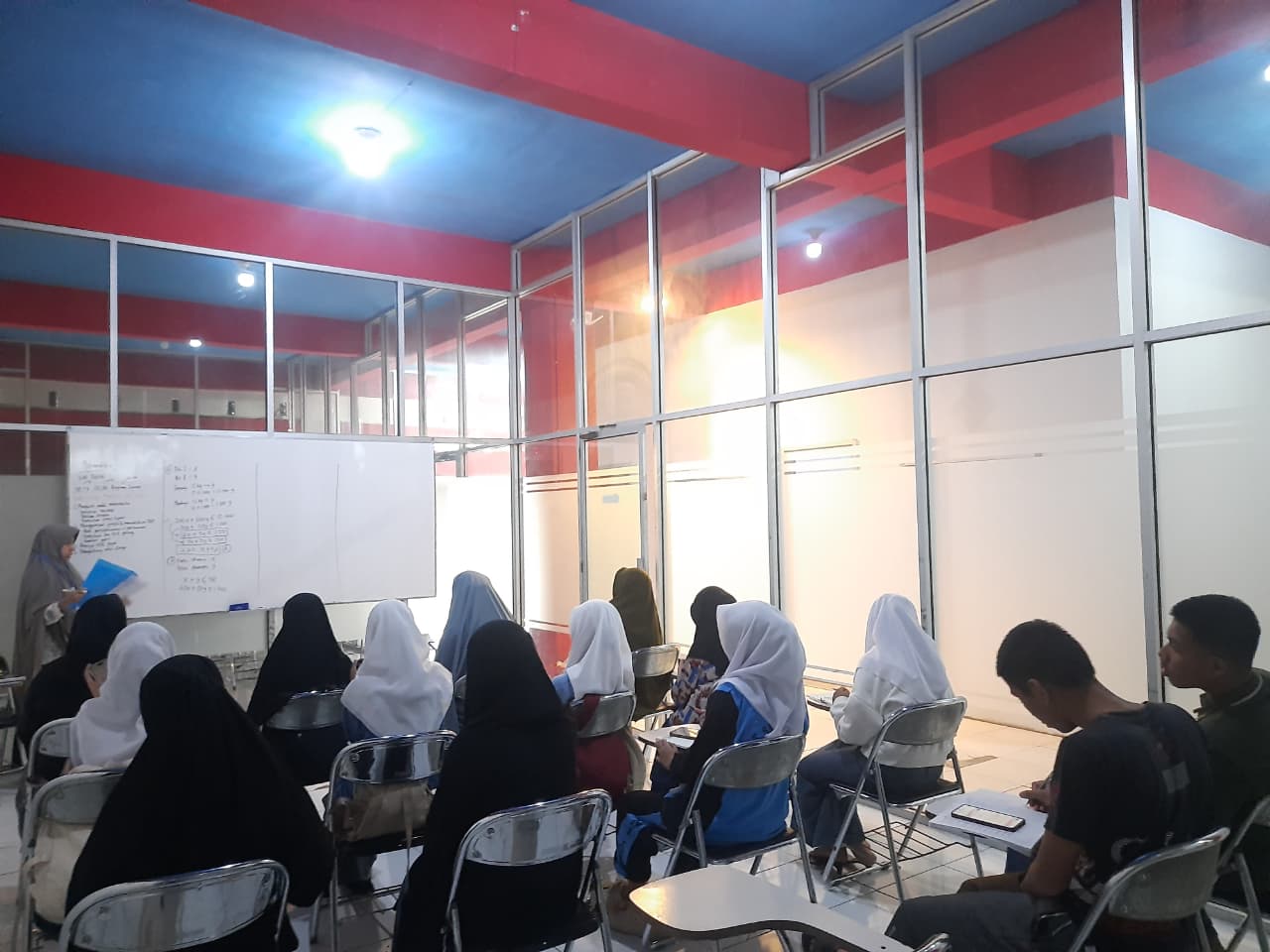 Suasana Pembelajaran di TIEC-ID